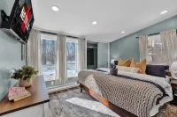Cozy Lux Winter Ranch - HotTub, KingBeds, DogFriendly, FirePit, BBQ, GameRoom - 4-Sterne