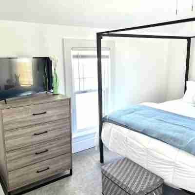 Port Clinton Lake House Getaway Rooms