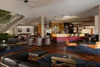 Four Points by Sheraton Catania Hotel & Conference Center - bar
