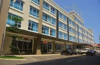 Putatan Platinum Hotel - 駐車場