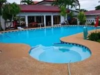 Eve's Kiosk Dive Resort - Pools