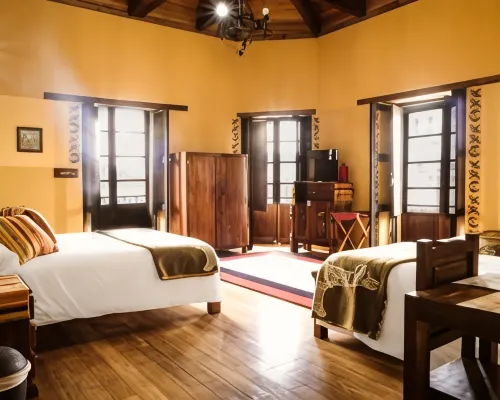 Hotel Casa Alquimia Hotels near Viewpoint El Panecillo