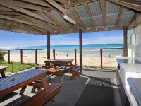 Spindrift on the Beach - Absolute Beachfront Hotels in Mermaid Beach