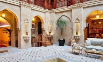 Shah Palace Luxury Museum Hotel