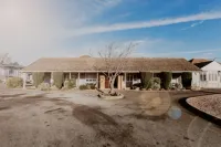 Crown Lodge Hotel Hotels in 