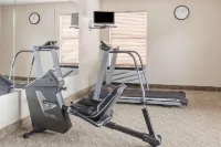 Days Inn by Wyndham Selma - Gym