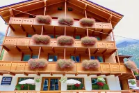 Dream hotel