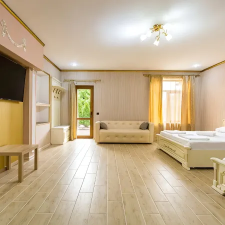 Korona Hotel