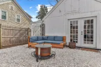 Historic Cape Cod 3BR Home in Sandwich – Walk to Beach & Dining - 4-Star