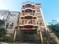 RedDoorz Hostel @ Faes Transient House ルルド洞窟周辺のホテル