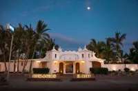 Hotel & Suites El Moro