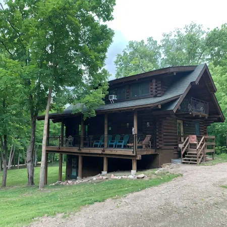 Make Memories - Secluded Log Cabin on Marion Lake Channel with Private Dock