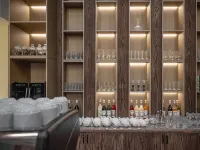 Lamont Apart Hotel - bar