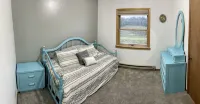 Arrowhead Sanctuary!! Beautiful Cabin! Deck with Fire Pit & Incredible Views! - シャレー