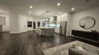 5 bed 2.5 bath w/ detached game room. Open concept, spacious for large groups. - 3-Star