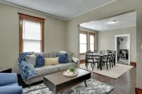 Cheerful 4-Bedroom home in Midtown Omaha - 방갈로