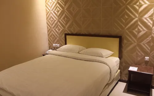 Grand Hotel - ที่มีที่จอดรถ