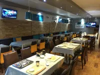 Murex Plaza Hotel & Suites - breakfast