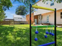 Modern House, Fully Fenced, Private Balcony, Fire Pit, Close to Ski Resorts Hotels in Millcreek