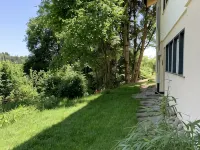 Moderne Wohnung im Grünen mit Privatem Garten Hotels in Donaueschingen