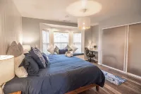 Spacious Retreat with 2 Master Suites, Foosball & AC