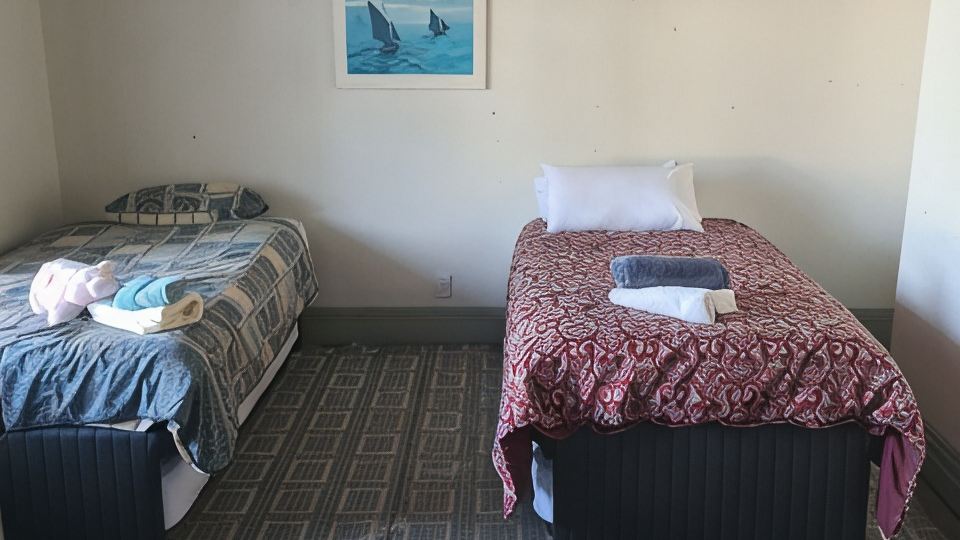 Room for everyone ..comfortablebeds for large groups
