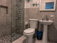 Remodeled Apartment-electric generator-8 min to beach - Wi-Fi