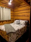 Cozy private 1 Bedroom & Loft cabin in the forest. Rustic with Modern features. - Homestays