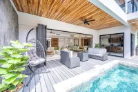Brand New 7 Bedroom Luxury Villa Prime Location on the South End of Jaco Beach
