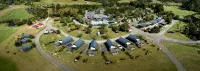 Hot Water Beach TOP 10 Holiday Park - bars