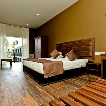 Golden Star Beach Hotel