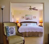 Ocean, mountain, pool views. Best location at The Banyan. Across from Kam2 beach - 4-Star