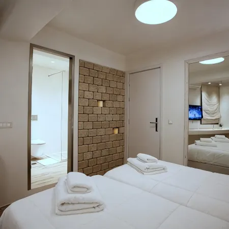 Anagram Hotel