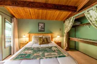 Swimming Pool, Pickleball, Tennis, Basketball Courts, Private Hot  Tub, Sauna. - Balkon