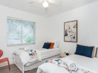 LOVELY HOUSE IN THE HEART OF HALLANDALE BEACH Hotels in Hallandale Beach