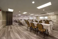 Shell Island Resort - All Oceanfront Suites - bar