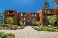 2-bedroom lakefront condo overlooking Donner Lake - Scenic