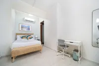 Room 15: Skyline Sips and Santurce Charm - 스파