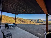 Experience the mountains in modern luxury with views of the Salmon River - 4-Star