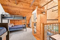 Secluded 4-season cabin w/private waterfront, epic game room & mins from trails - Kitchens