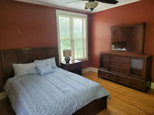 4. Spacious historic home in Lake Guntersville - Kitchens