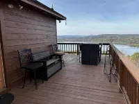 Greers Ferry Lake - Crockett's Escape Cabin with 6 person hot tub -  Privatzimmer