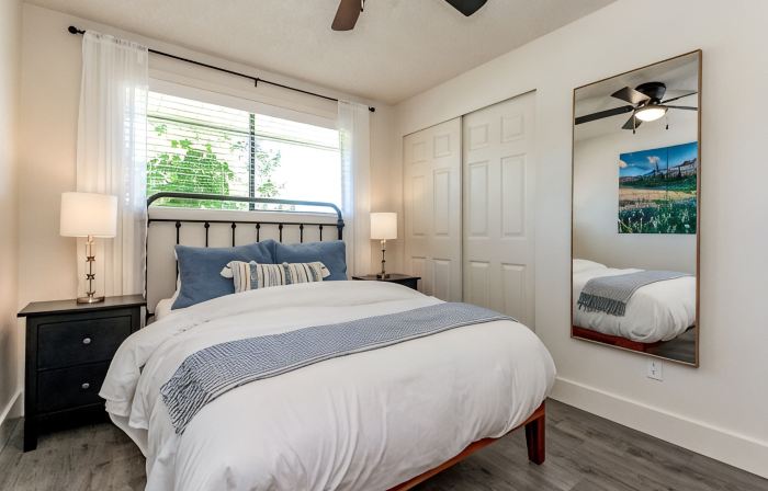 Short Walk to Downtown, AC, Coffee Bar, Patio