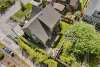 Cozy family home minutes from The University of Puget Sound! - 3-Star