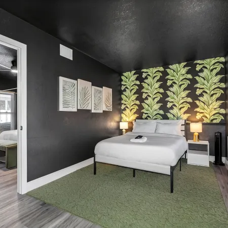 Modern Paradise - Heated Pool - Playground - Pickleball - Game Room