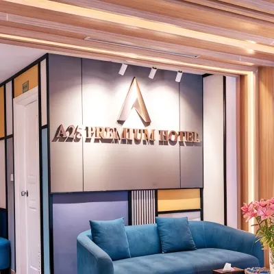 A25 Premium Hotel - 130 Ba Trieu Отели рядом с достопримечательностью «Центральный Цирк»