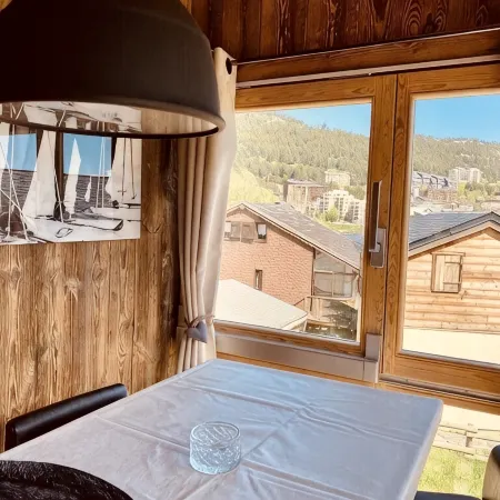Coquet Chalet 2 Pas des Pistes ET Commerces Aux Angles-8 Pers-Parking