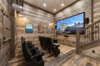 NEW LISTING: 2022 New build w grotto cave pool/amazing views Don't miss this one - สระว่ายน้ำส่วนตัว