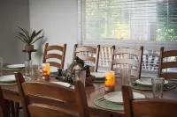 Scenic Mountain Views w/ Game Room, Pool & Hottubs - con encanto