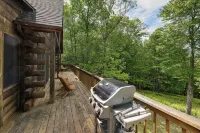 Secluded Cabin w/ Natural Swim Hole-HotTub-Trails - Chalets